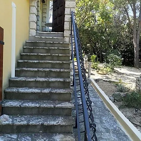 D'hote Saint Remy Bed & Breakfast 2*